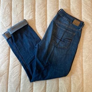 American Eagle X-Long “Tomgirl” Mom Jeans